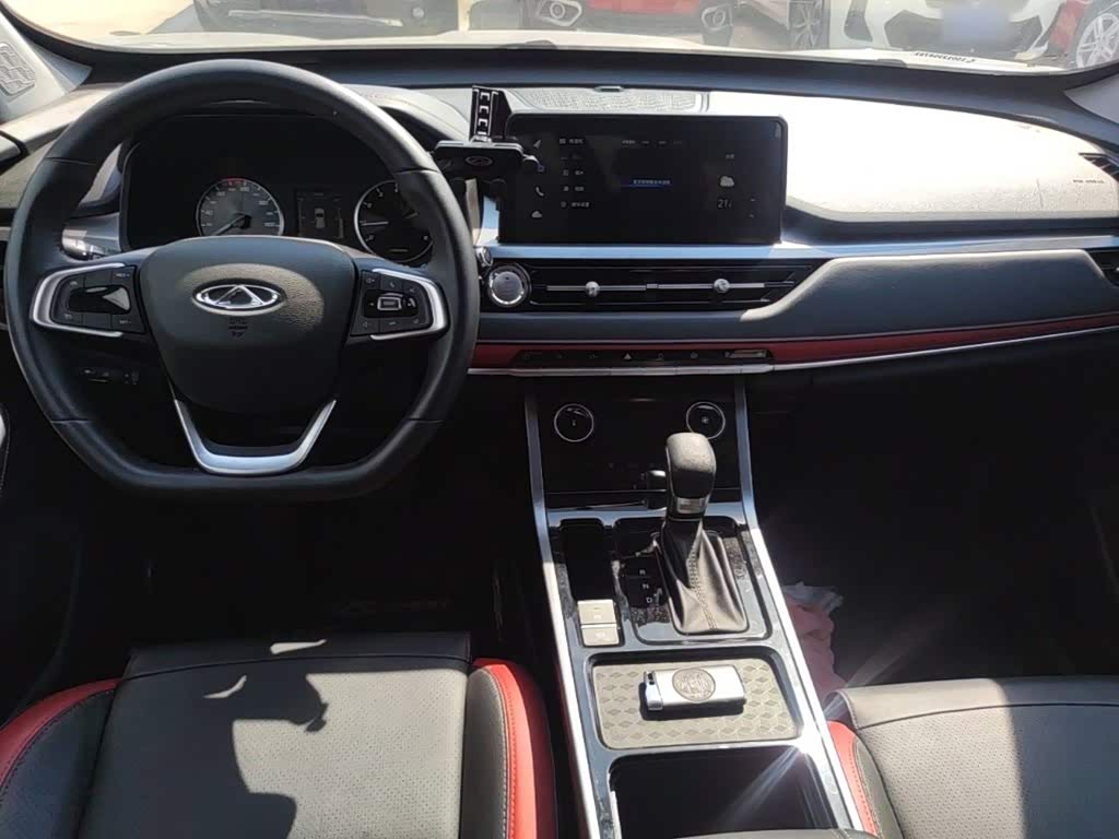 CHERY Tiggo 5x 1.5 л 2021 г. Серебристо-серый, пробег 33300 км