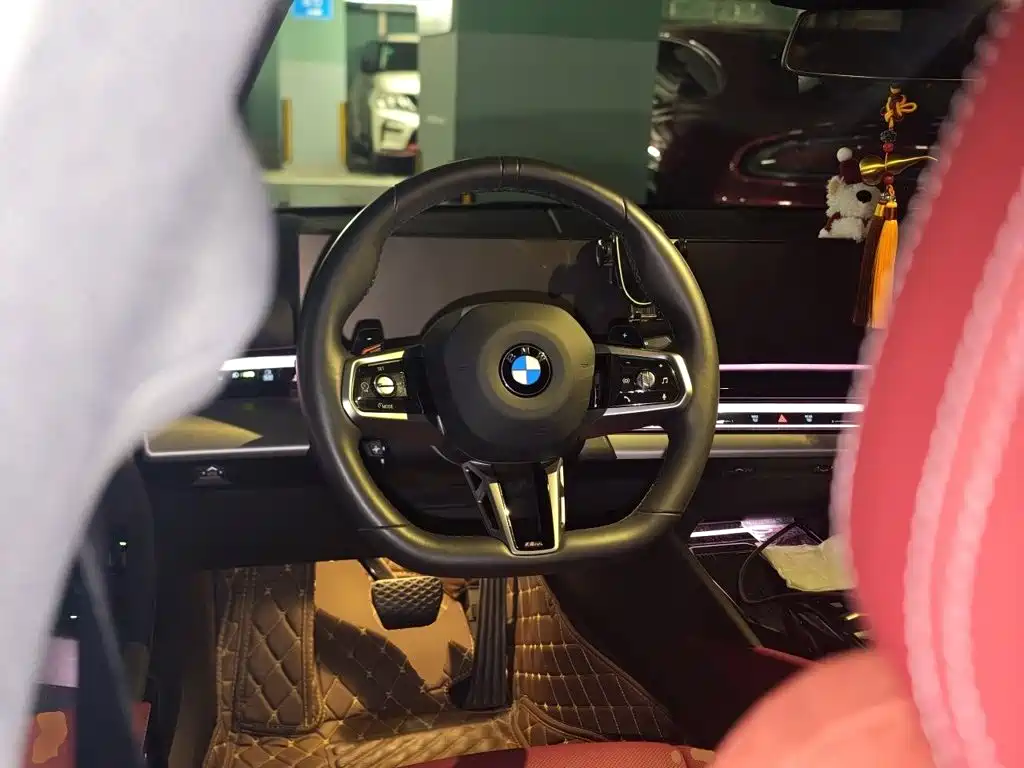 BMW 5 Series — миниатюра 3