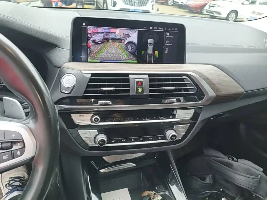 BMW X3 — миниатюра 13