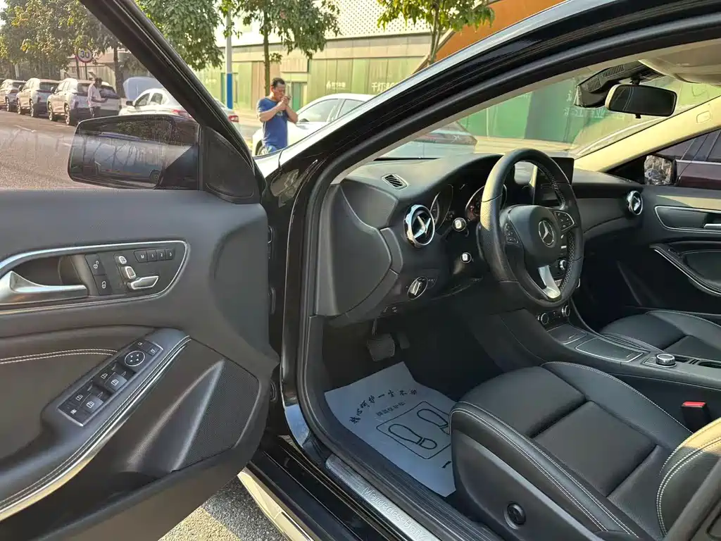 Mercedes-Benz GLA — миниатюра 6