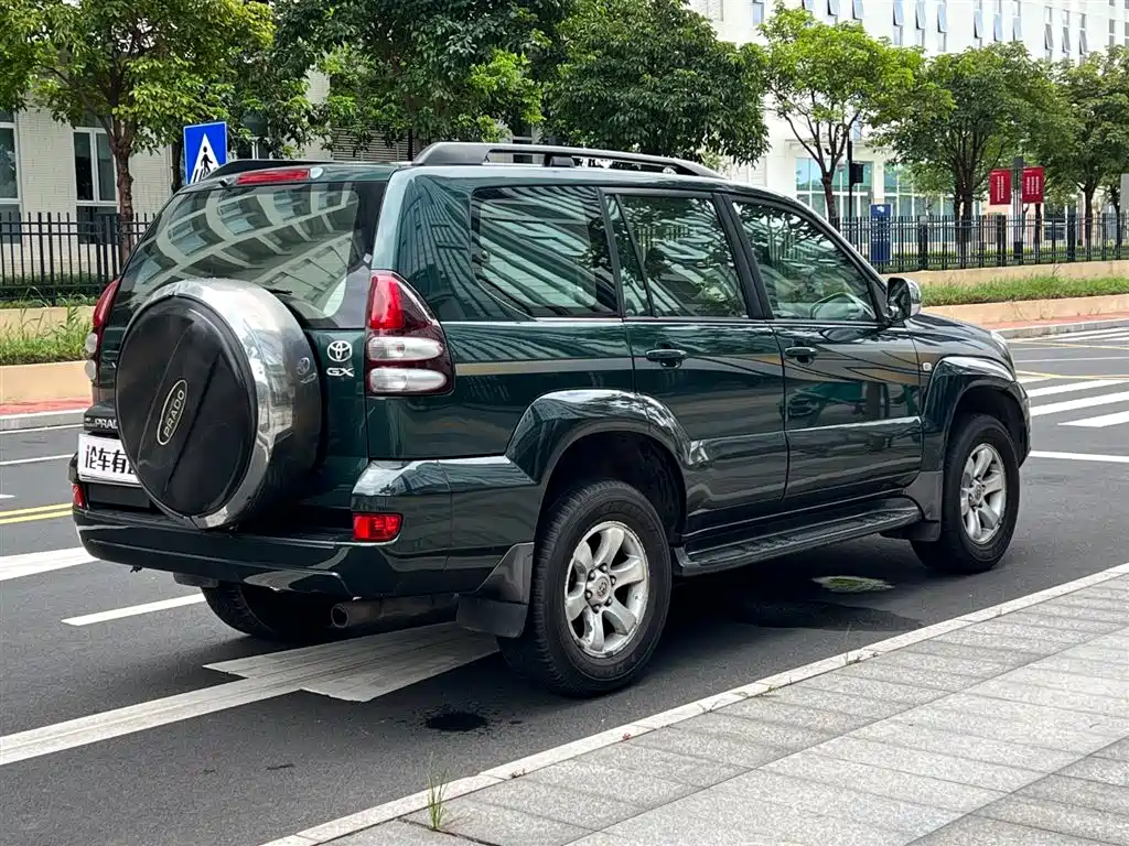 Toyota Land Cruiser Prado 2004 GX 2.7 AT