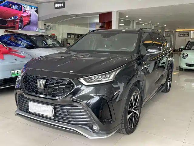 TOYOTA CROWN LUFANG 2022