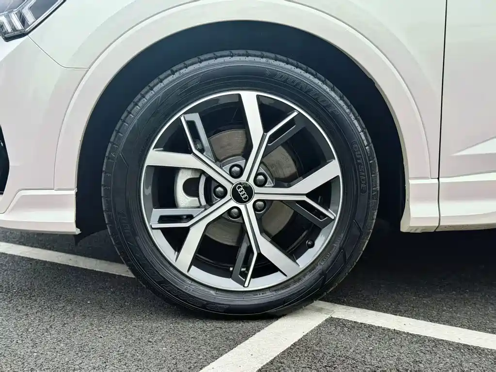 Audi Q3 Sportback — миниатюра 14