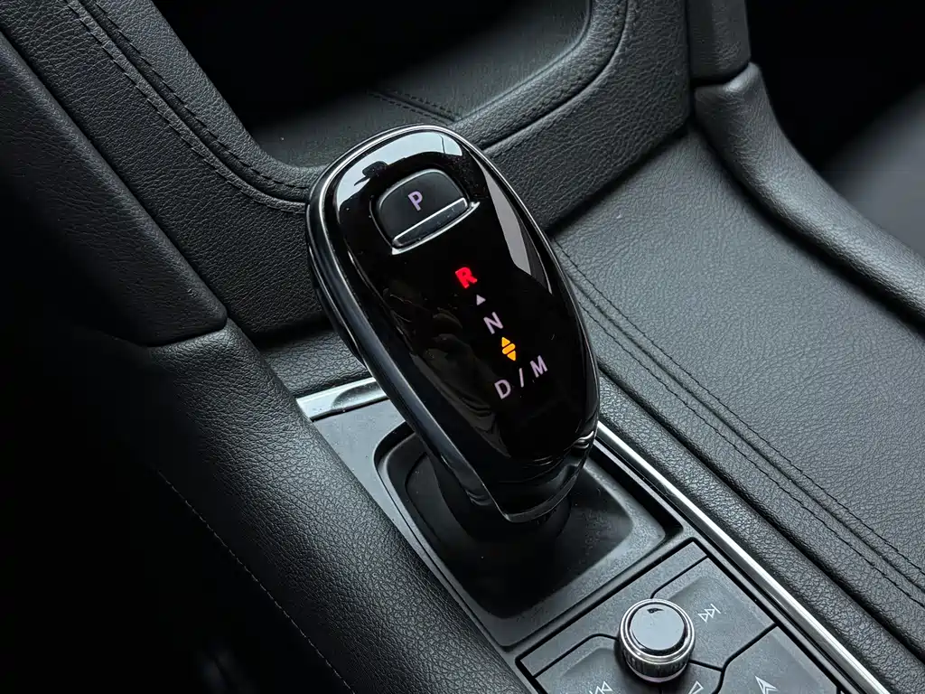 Cadillac XT6 — миниатюра 9