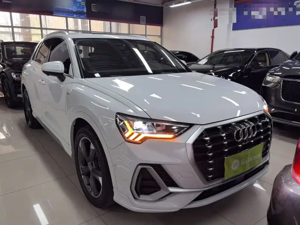 Audi Q3 2023 35 TFSI Fashion (1.5T)