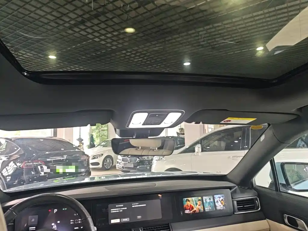 Li Auto Li ONE — миниатюра 18