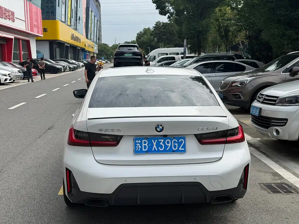 BMW 3 Series — миниатюра 6