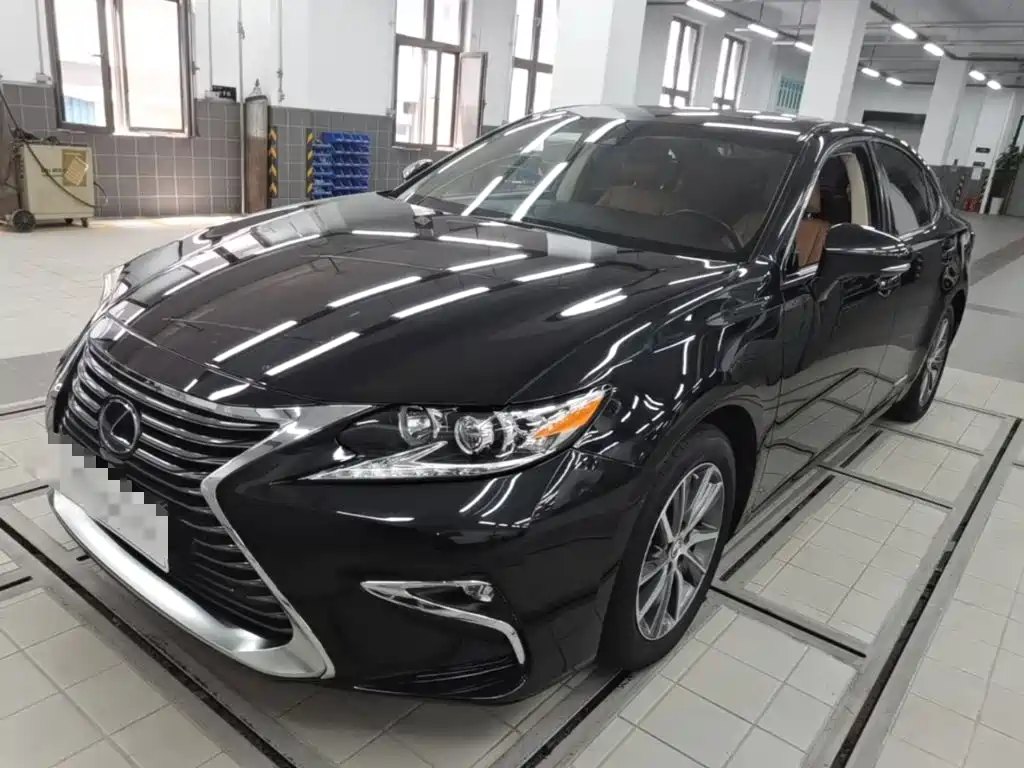 Lexus ES 2015 300h Comfort