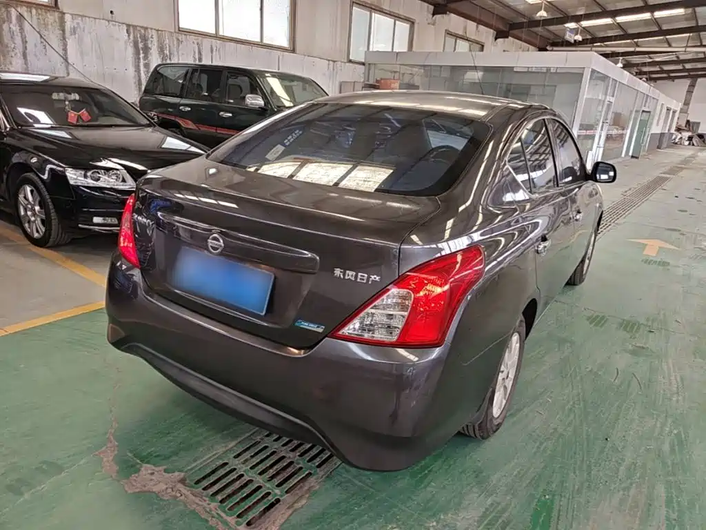 Nissan Sunny — миниатюра 7
