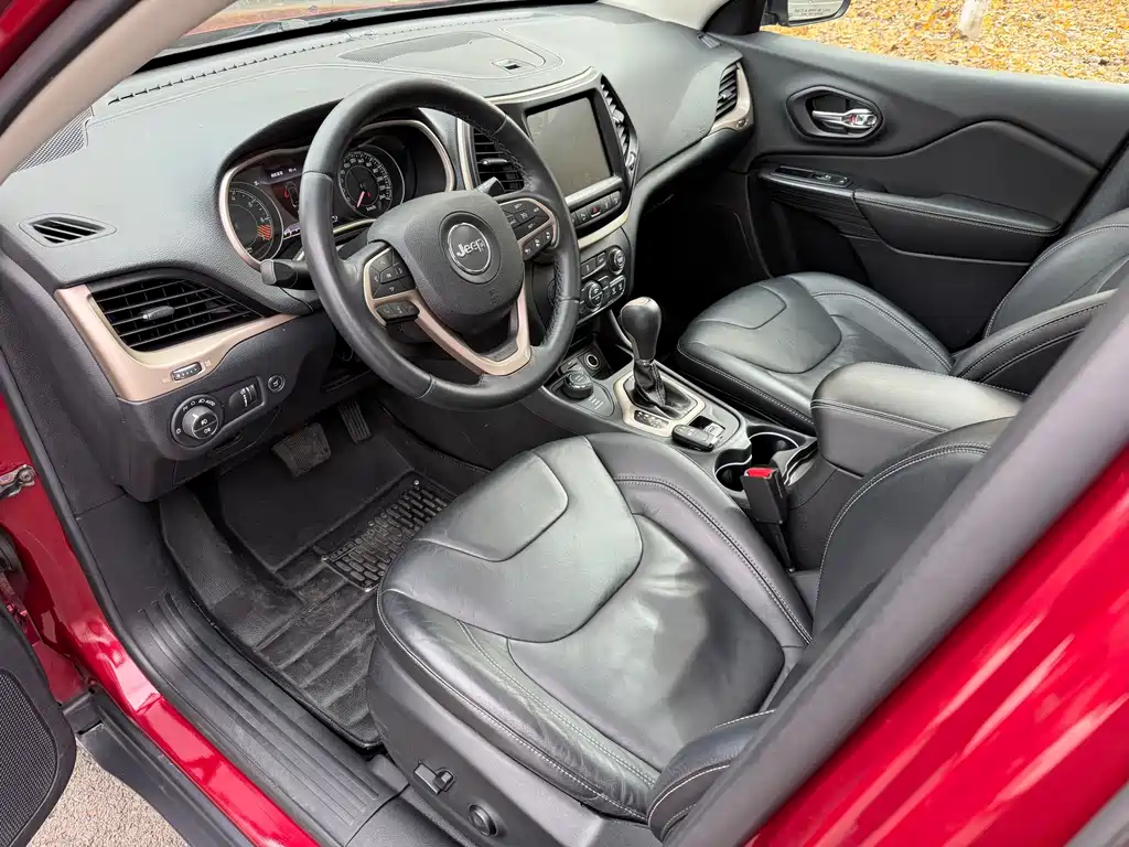 Jeep Cherokee (Import) 2.4L Elite Edition, фото 29