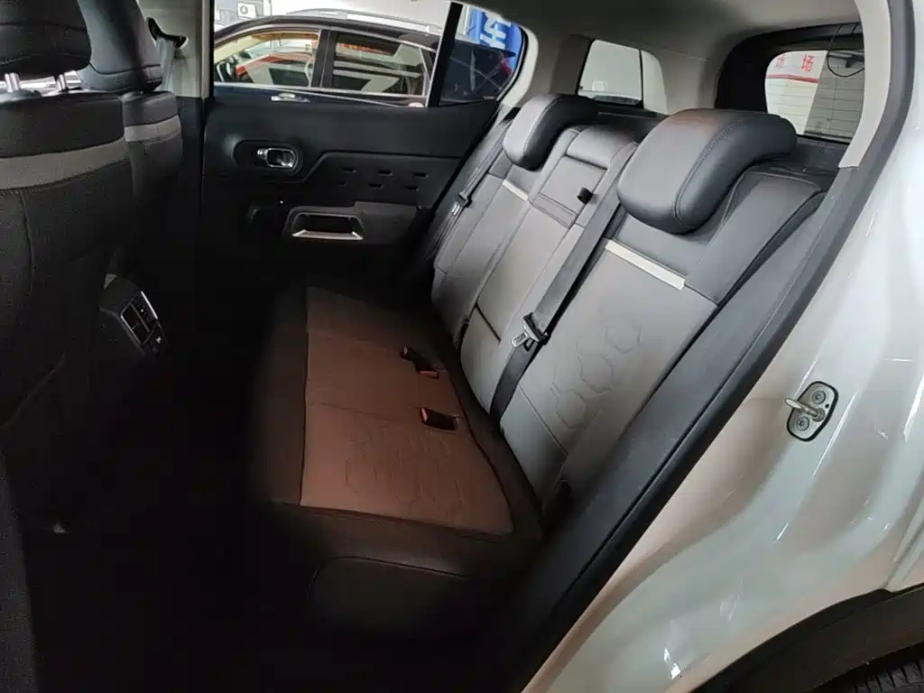 Citroen C5 AIRCROSS — миниатюра 17