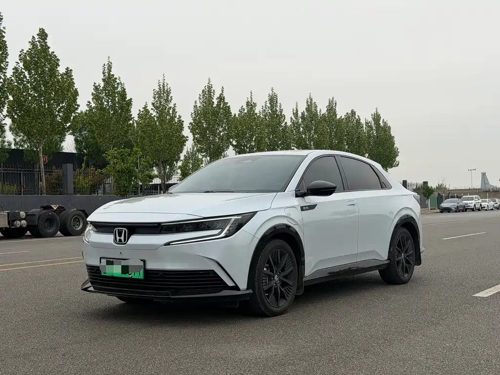 Honda e:NP2