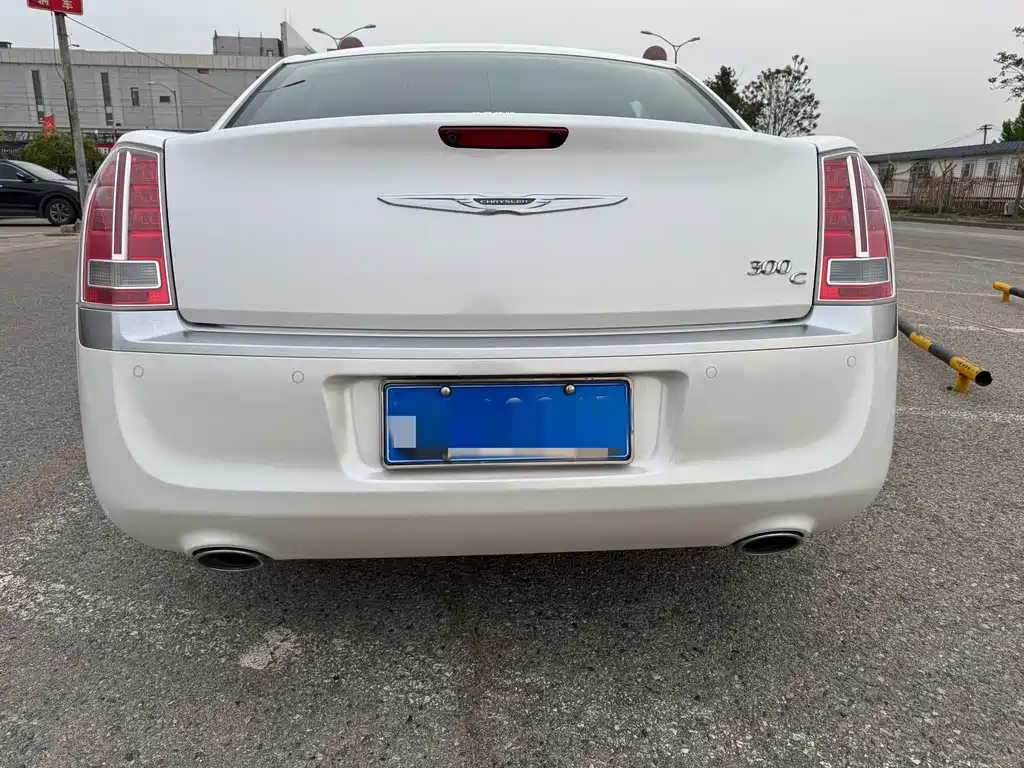 Chrysler 300C 2014 3.0L