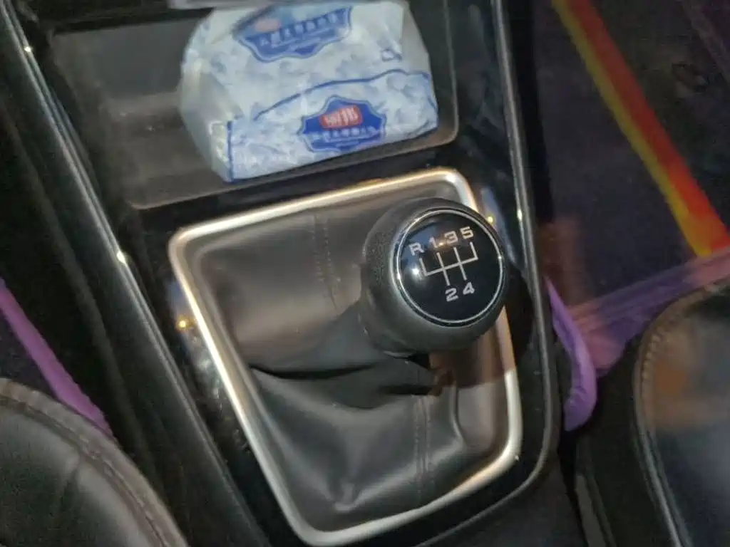 Roewe i5 — миниатюра 12
