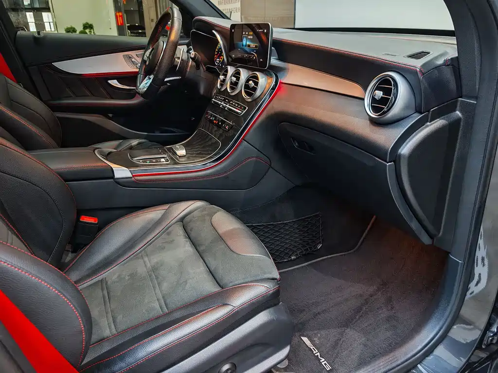 Mercedes-Benz GLC AMG — миниатюра 13