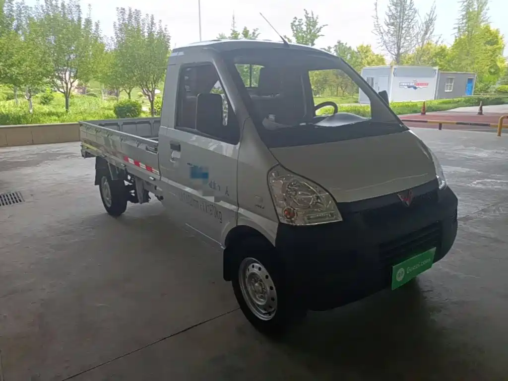 Wuling Rongguang 2023 1.5L LAR