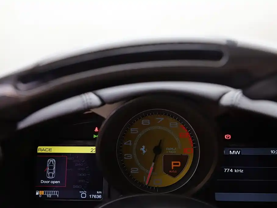 Ferrari F12berlinetta 2013 6.3L