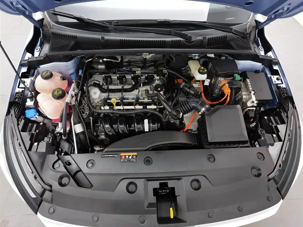 Geely Emgrand 2022 1.8L DHT