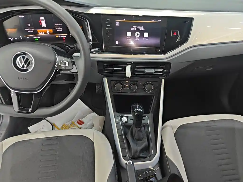 Volkswagen Polo — миниатюра 13