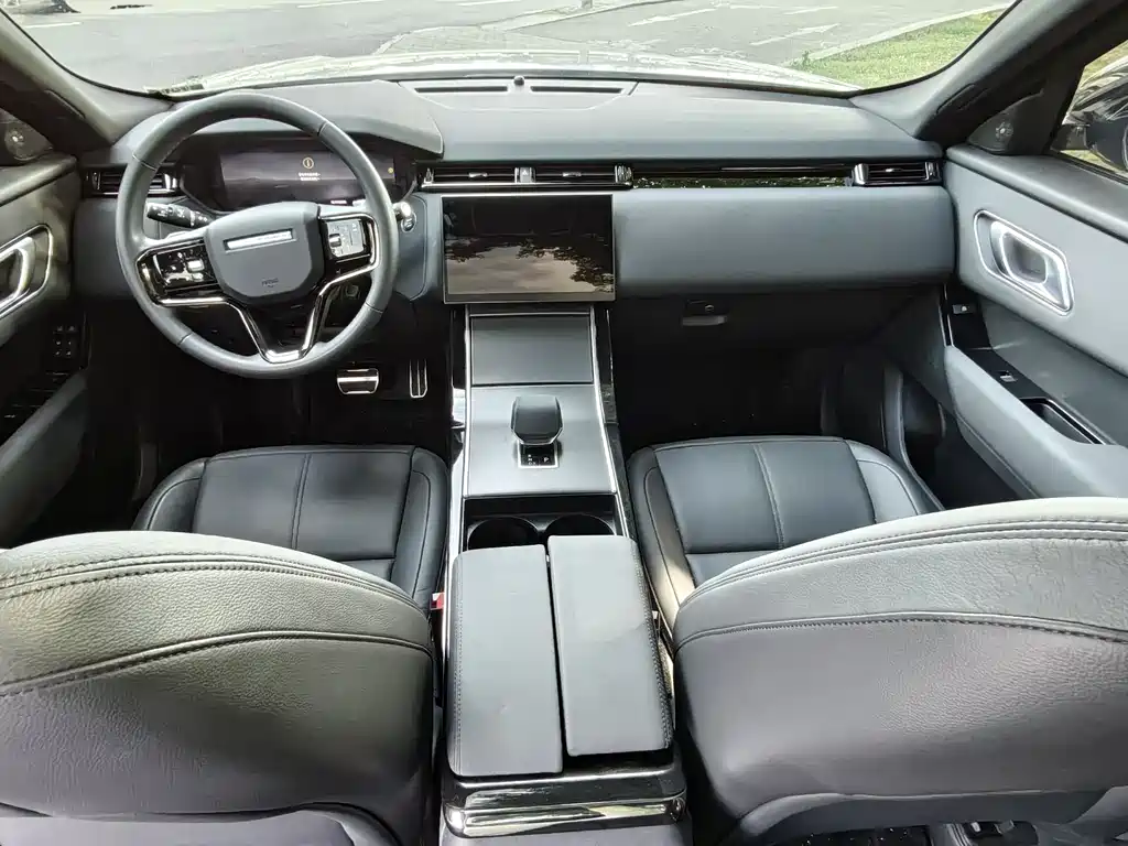 Land Rover Range Rover Velar 2024 Dynamic SE