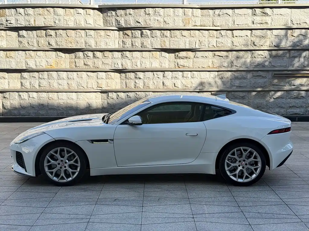 Jaguar F-TYPE — миниатюра 4