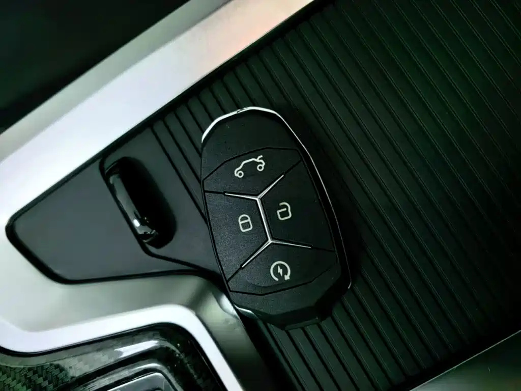 Lynk & Co 01 — миниатюра 9