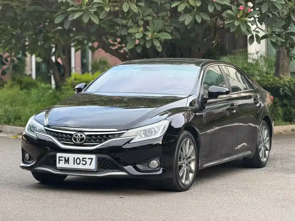 Toyota Reiz