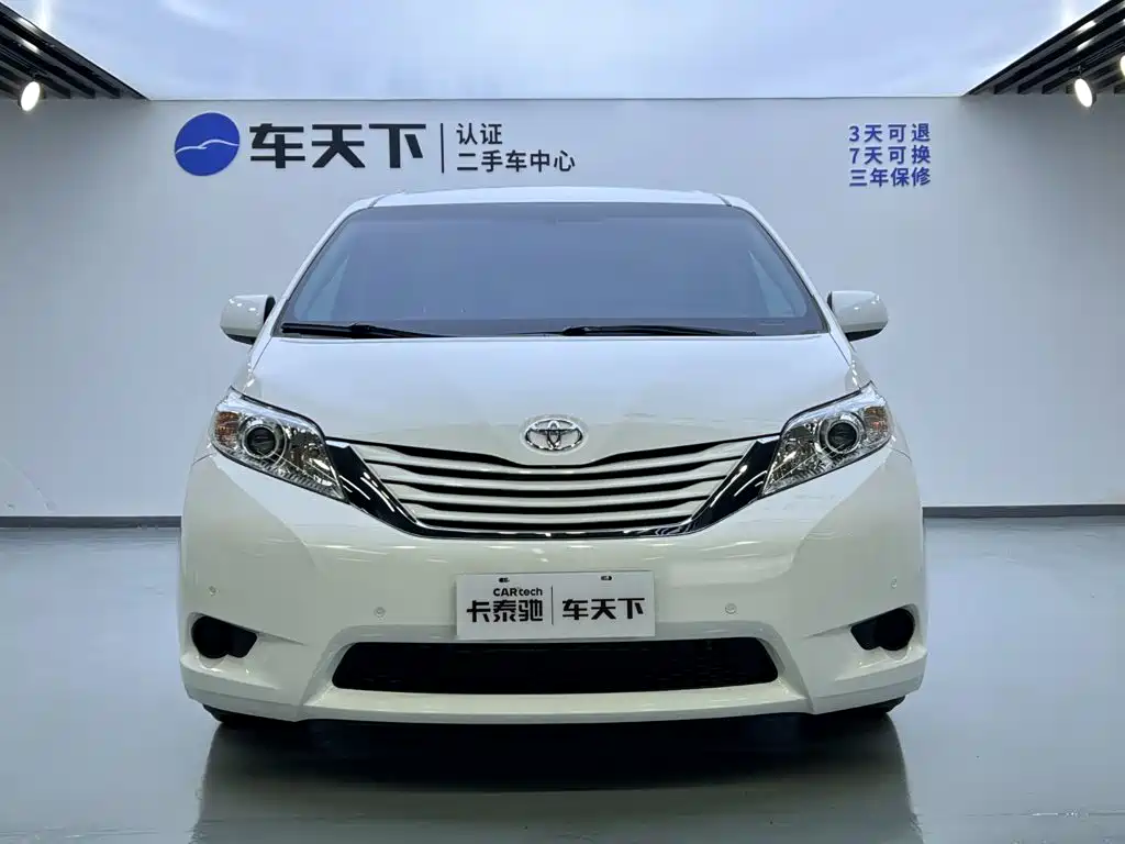Toyota Sienna 3.5L 2WD L, фото 3