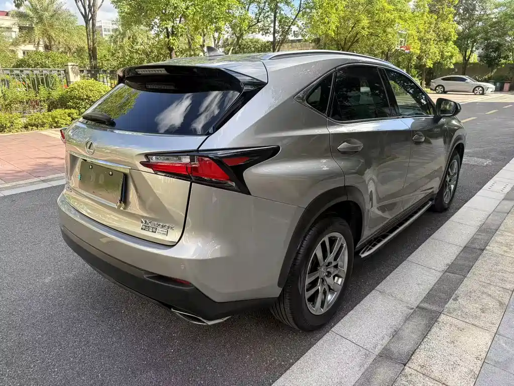 Lexus NX 2015 200t