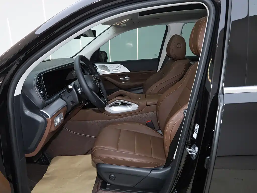 Mercedes-Benz GLS — миниатюра 13
