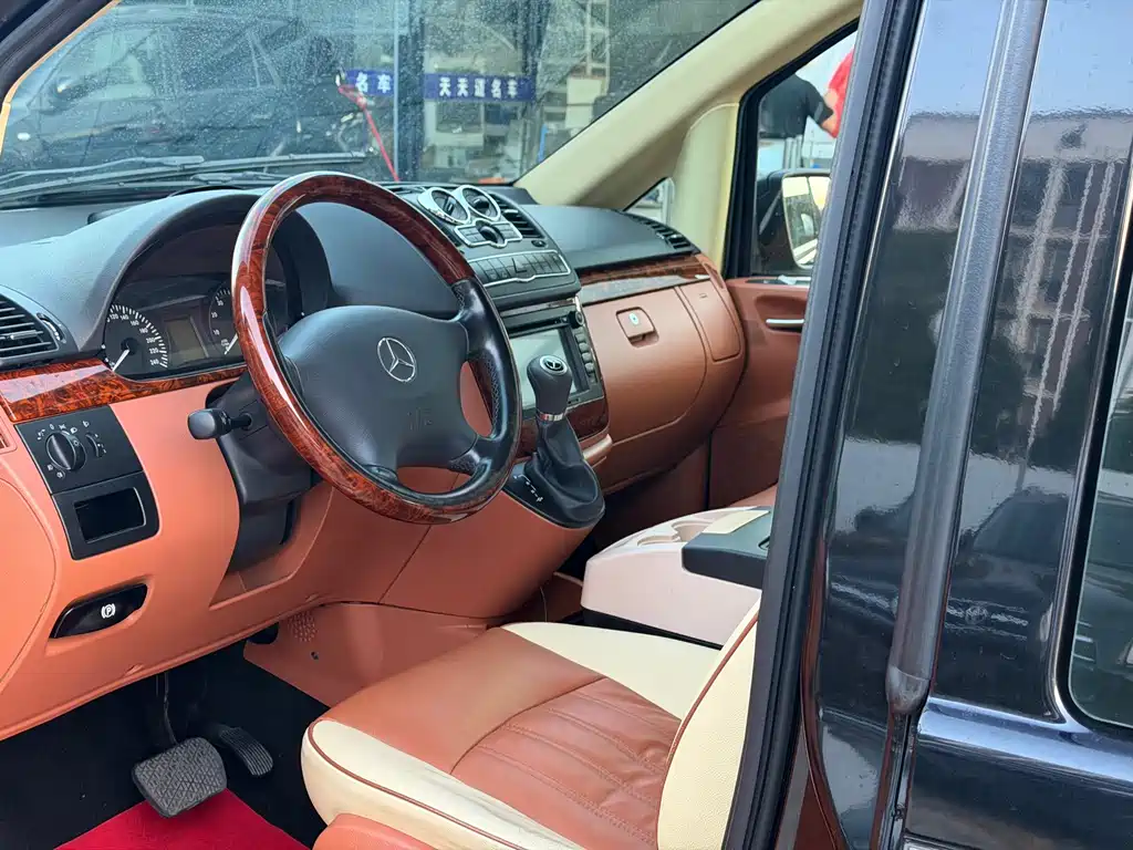 Mercedes-Benz Vito — миниатюра 6