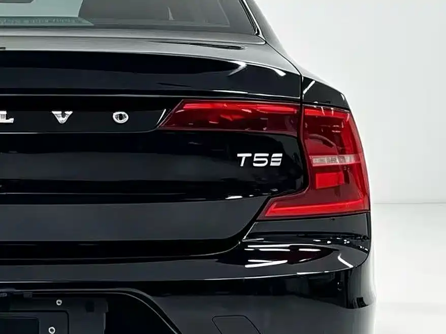 Volvo S90 — миниатюра 20