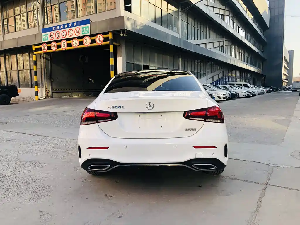 MERCEDES-BENZ A CLASS
