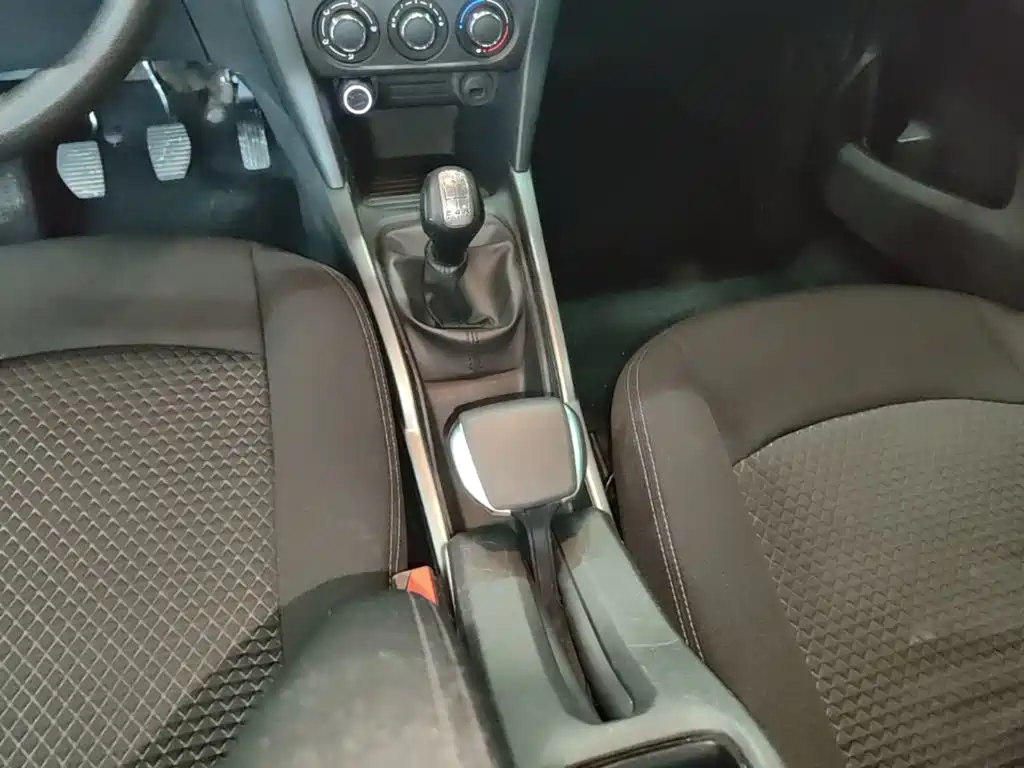 Citroen Elysee — миниатюра 14