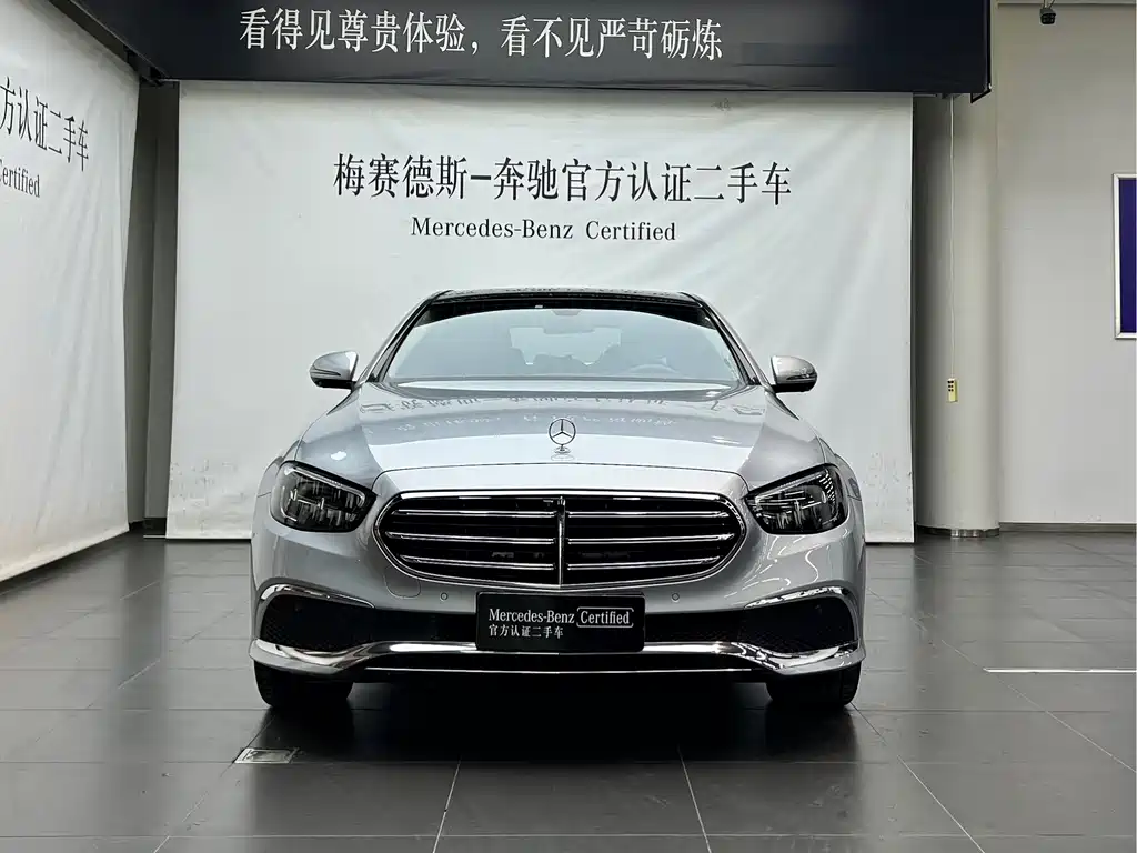 Mercedes-Benz E-Class — миниатюра 2