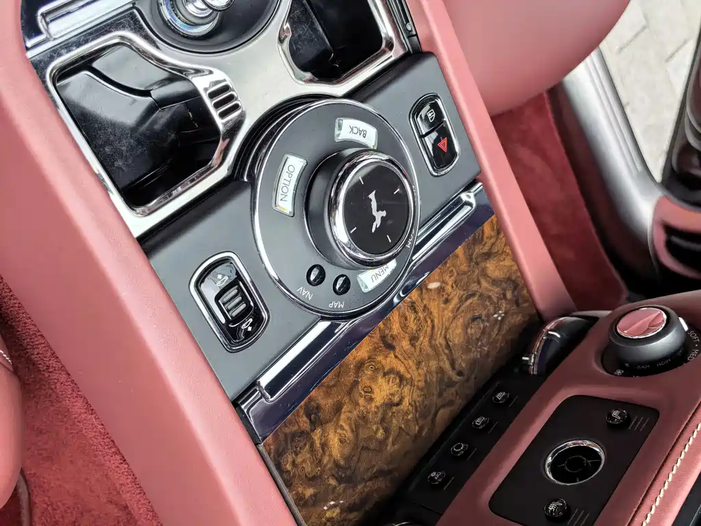 Rolls-Royce Ghost — миниатюра 28