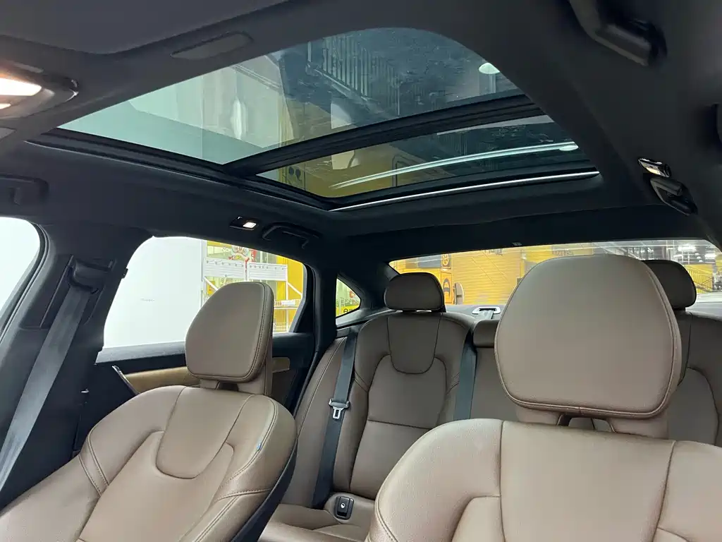 Volvo S90 PHEV — миниатюра 14