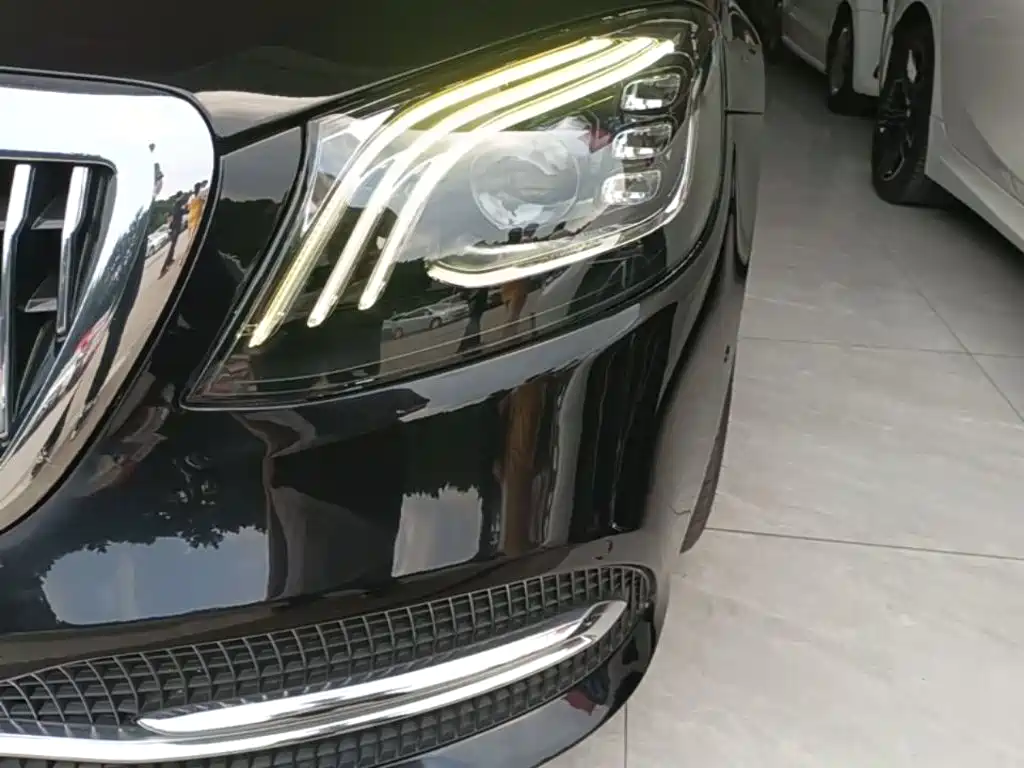 Mercedes-Benz S-Class — миниатюра 24