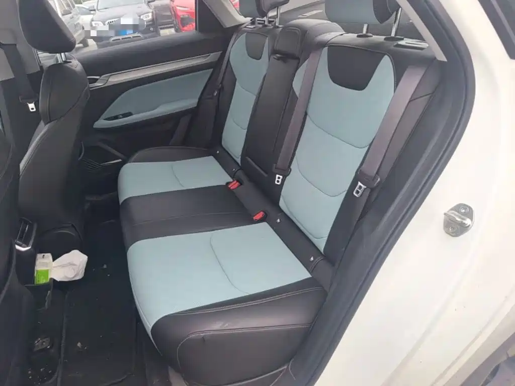 Geely Emgrand L — миниатюра 15