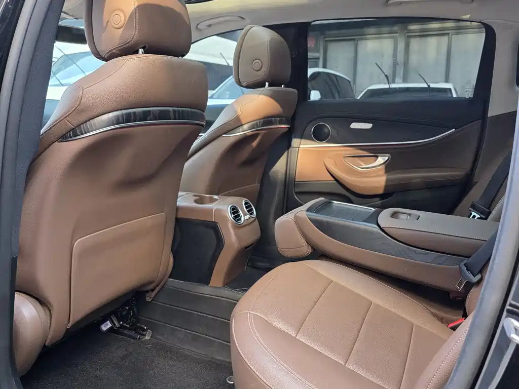 Mercedes-Benz E-Class E 2020 E 260 L Sport