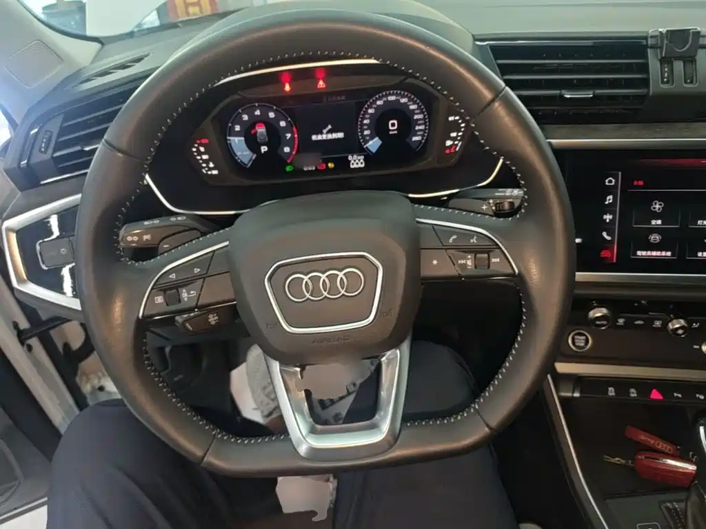 Audi Q3 — миниатюра 11