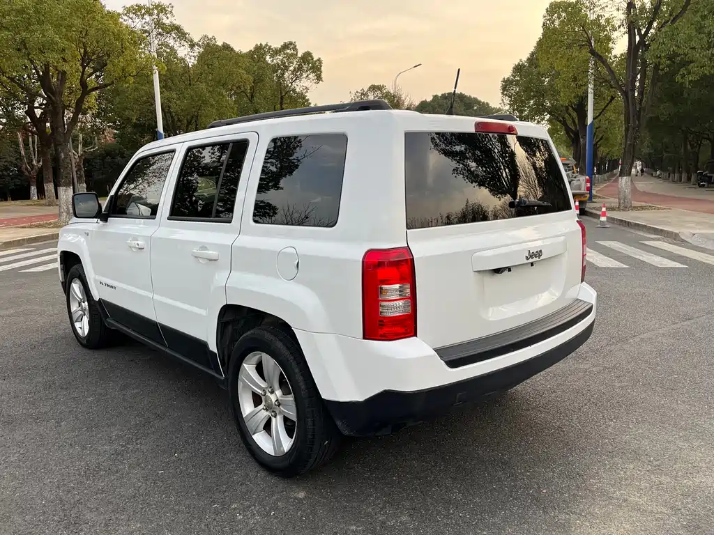 Jeep Patriot — миниатюра 5