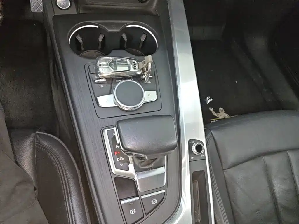 Audi A4L — миниатюра 14