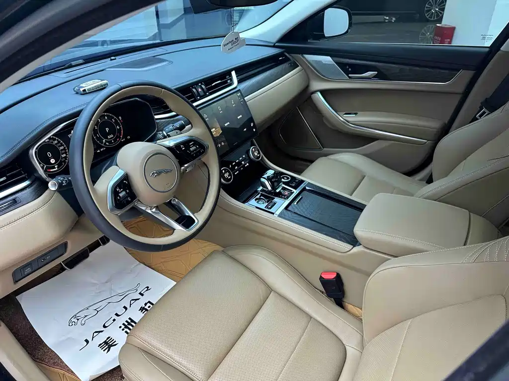 Jaguar XFL — миниатюра 13