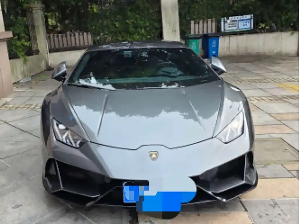 LAMBORGHINI HURACÁN