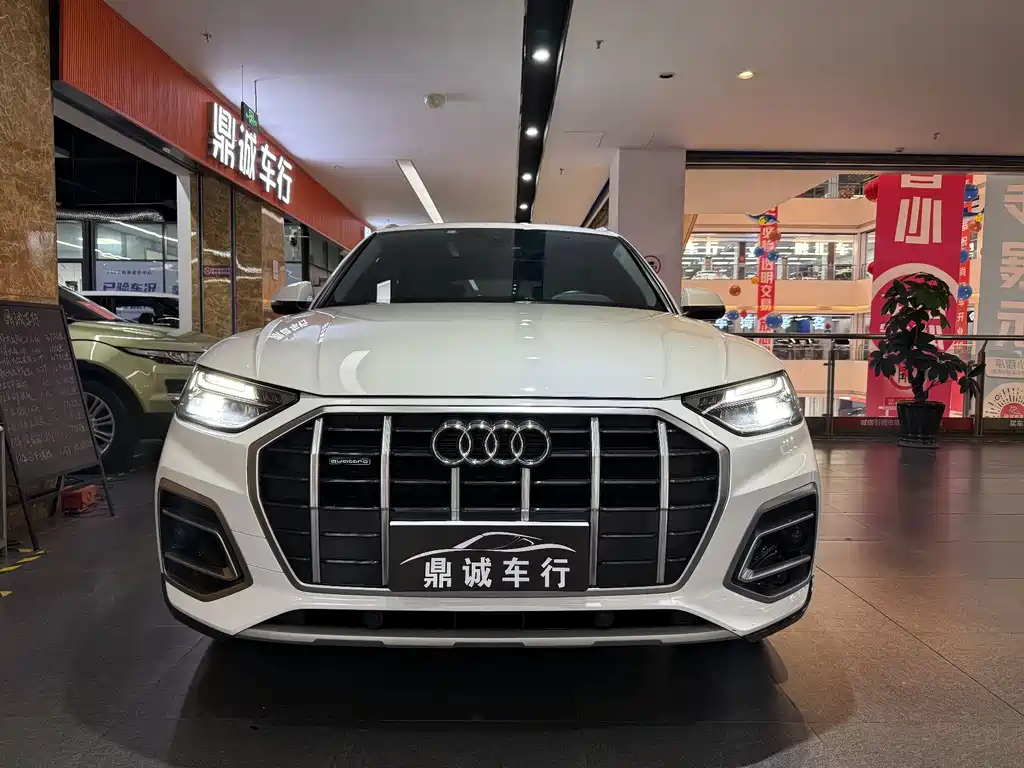 Audi Q5L — миниатюра 2