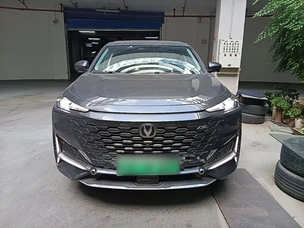 Changan UNI-K iDD — миниатюра 3