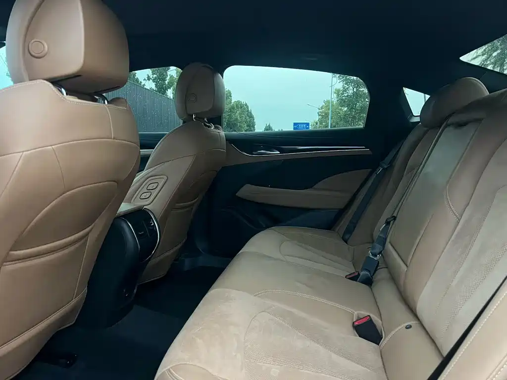 Buick LaCrosse — миниатюра 5