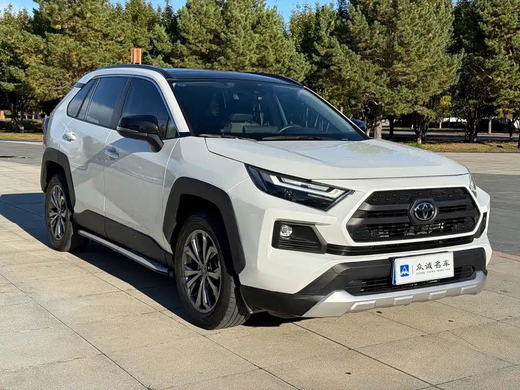 Toyota RAV4 — миниатюра 2