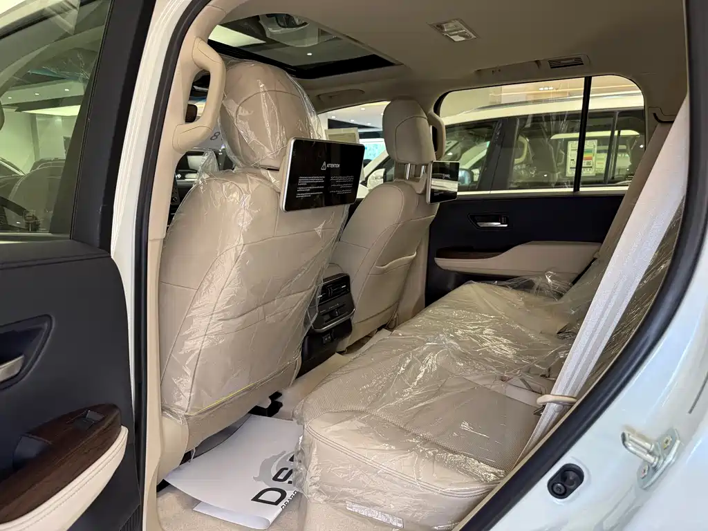 Toyota Land Cruiser LC300 2024 3.3T